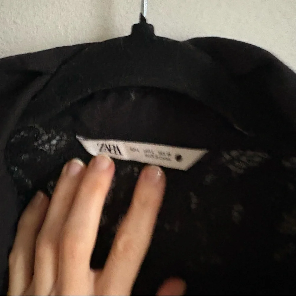 Zara Sz L Black Lace 3 D Semi Sheer Button Front Elegant Blouse - Picture 3 of 9
